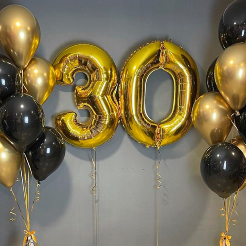 2 números metálicos HELIO 55cm + 2 Bouquet de 6 globos c/u HELIO cromado y látex