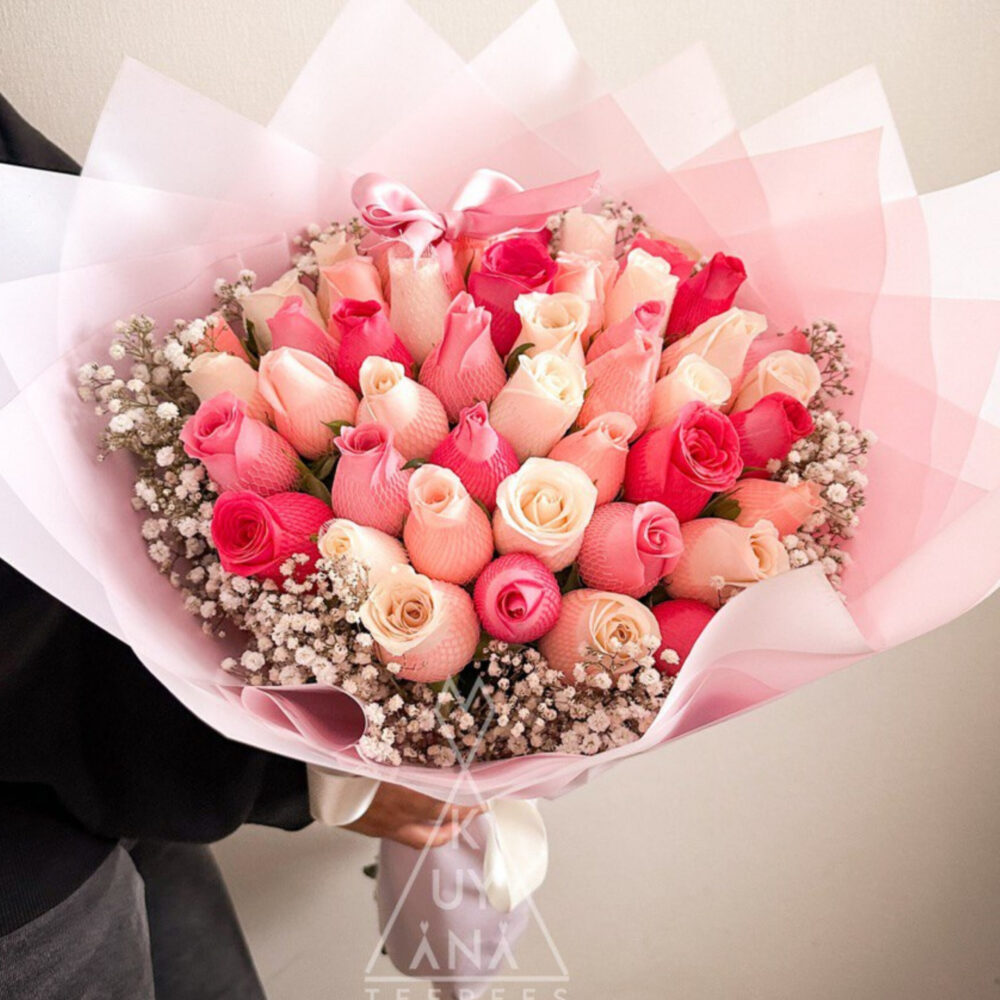 Ramo PREMIUM Buchon 50 rosas + decoración